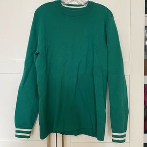 Green H&M crewneck sweater with stripes
